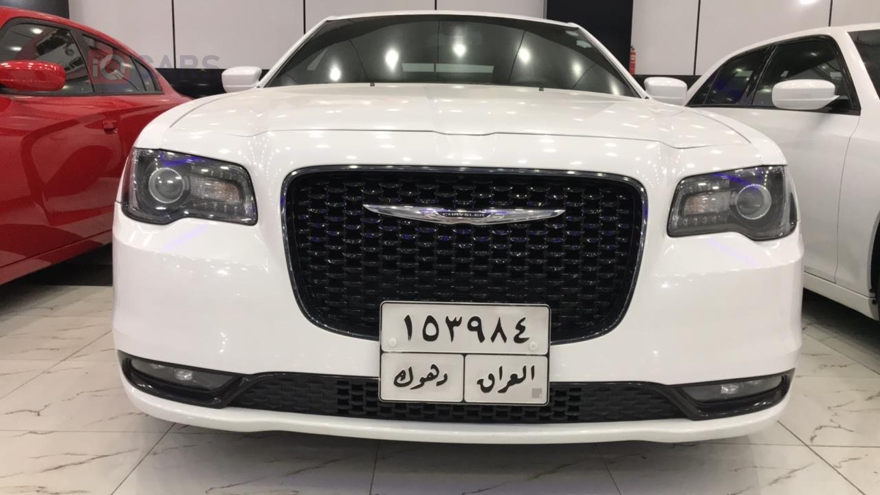 کرایسلەر 300